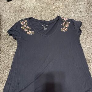 American Eagle Outfitters Grey Floral Tee